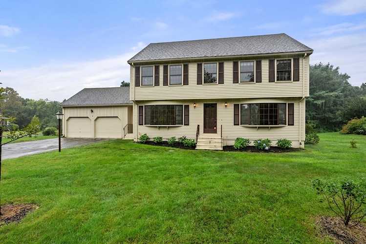 4 Woodpark Circle Lexington, MA 02421 | Town Property Group Photo 1