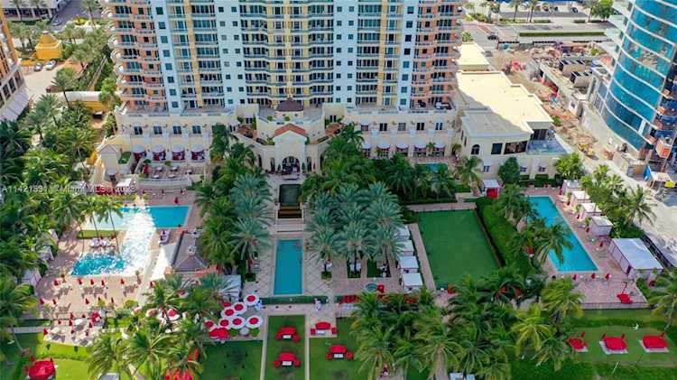 17875 Collins Ave #4203 Sunny Isles Beach, FL 33160