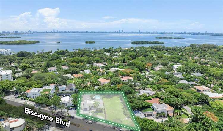 5941-5943 Biscayne Blvd Miami, FL 33137