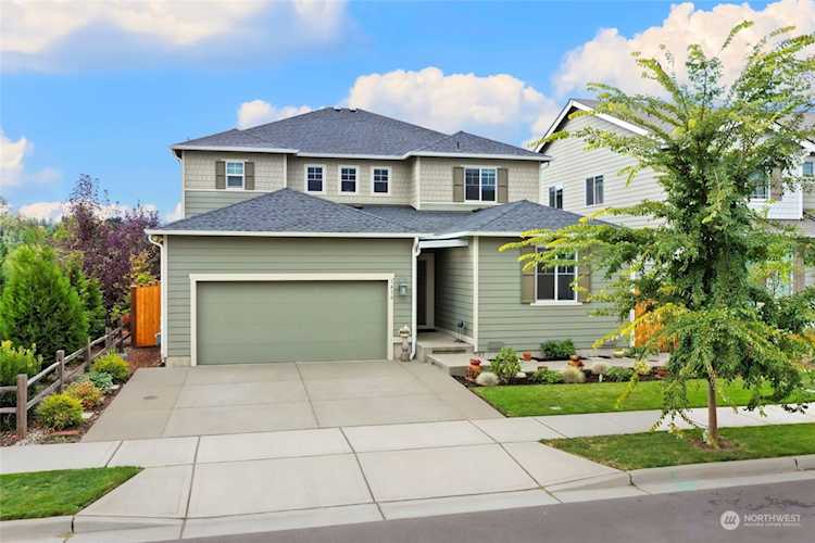 1416 32nd St NW Puyallup, WA 98371