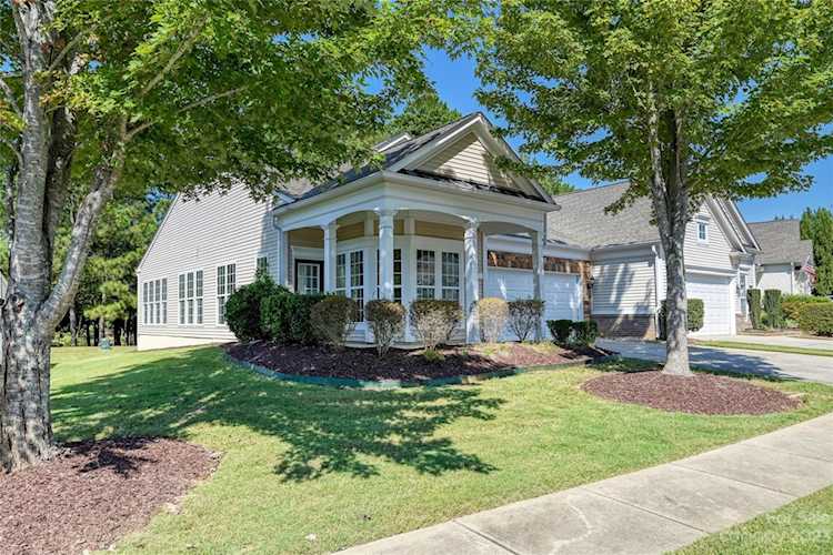 1043 Sweetleaf Dr Indian Land, SC 29707