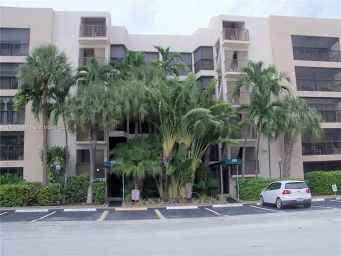520 Orton Ave #303 Fort Lauderdale, FL 33304