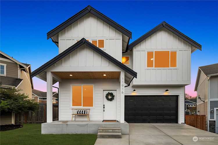 11916 131st Street Ct E Puyallup, WA 98374