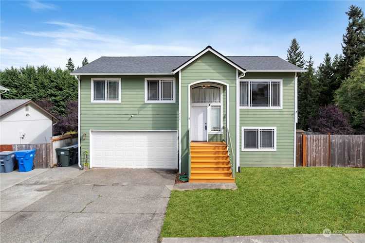 14421 69th Avenue Ct E Puyallup, WA 98375