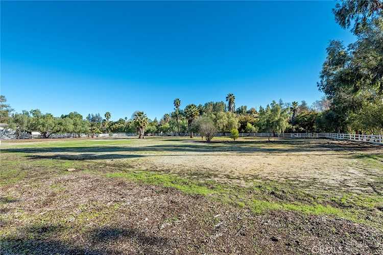 5546 Paradise Valley Rd Hidden Hills, CA 91302