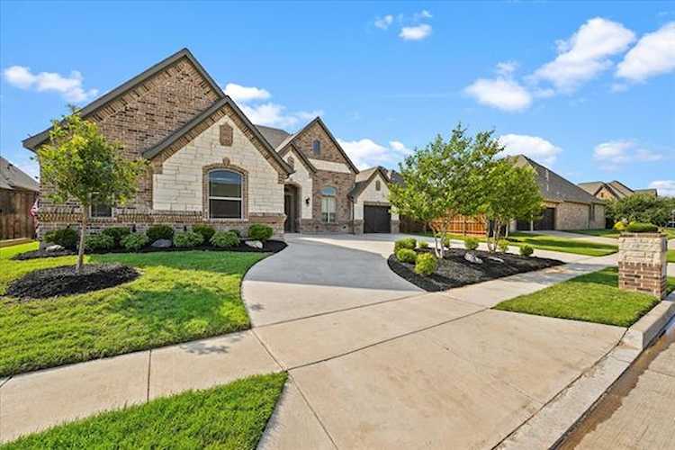 7821 Bentley Drive North Richland Hills, TX 76182