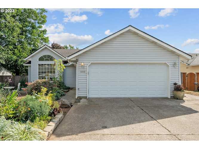15313 NE 77th ST, Vancouver, WA 98682 | MLS# 23197224 Photo 1
