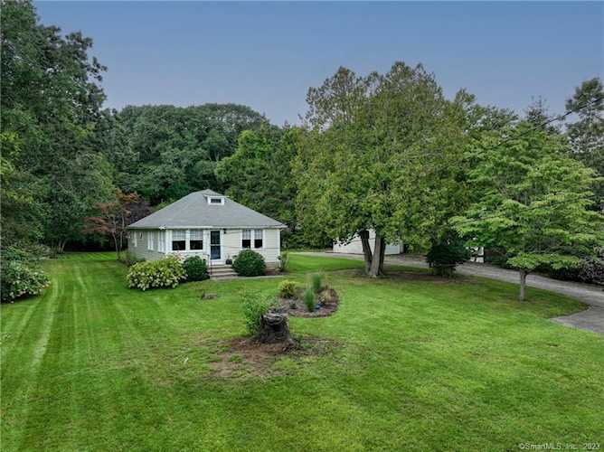 843 Middlesex Turnpike Old Saybrook, CT 06475