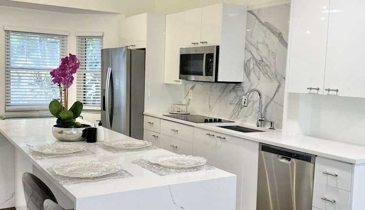 1301 Bayview Drive #7 Fort Lauderdale, FL 33304
