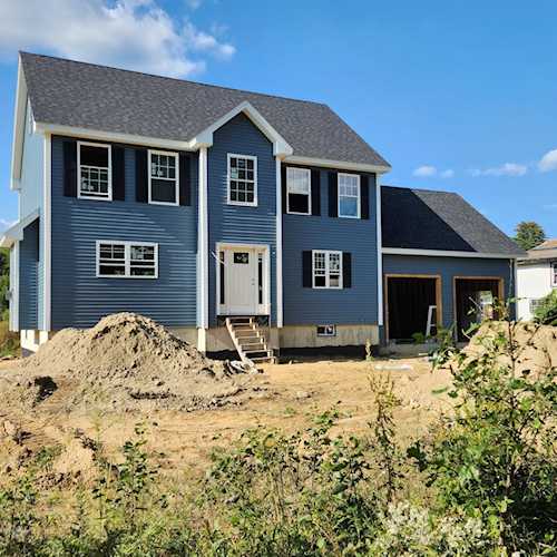 134 Elm St in Concord, NH - Century 21 New England Photo 1