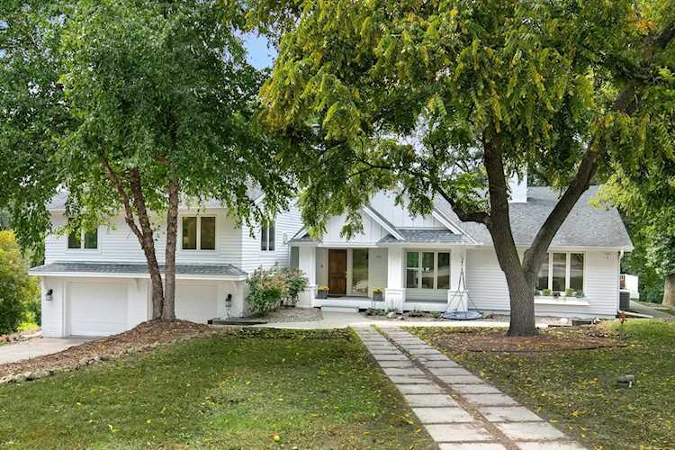 145 Smith Avenue Orono, MN 55391