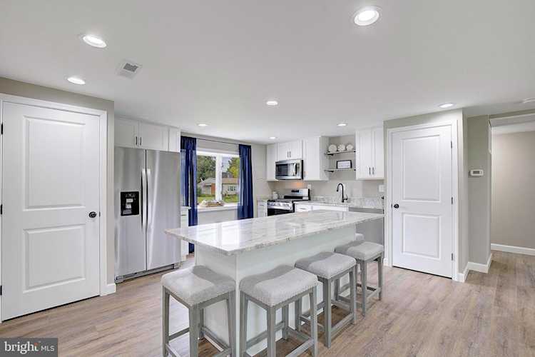 133 Glen Rd Glen Burnie, MD 21060
