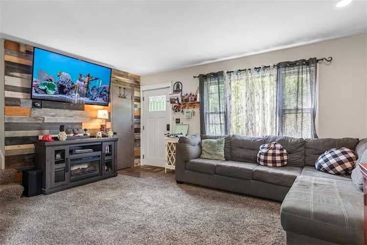 800 W 39th St N Independence, MO 64050 | MLS 2454137 Photo 1