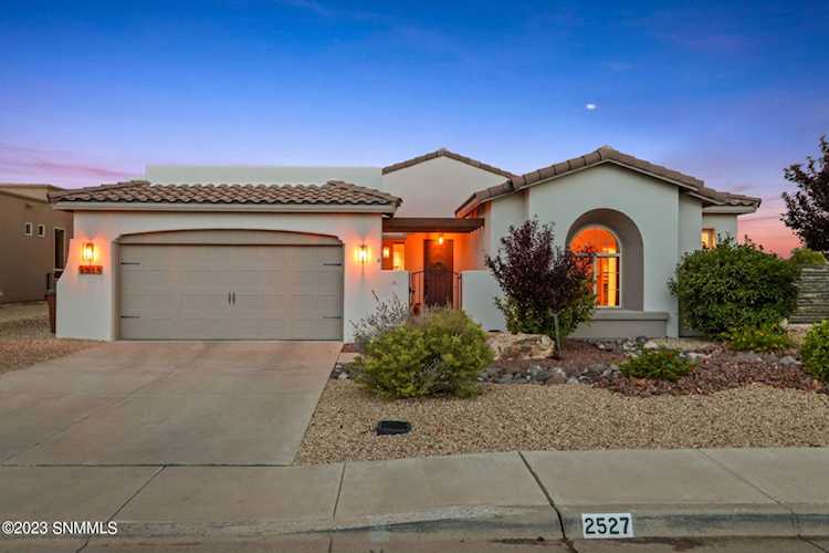 2527 Velarde Place Las Cruces, NM 88011