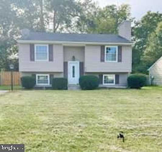 2153 Freemantle Ct Waldorf, MD 20602