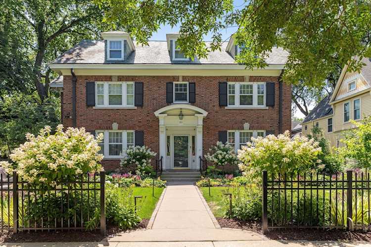 780 Goodrich Avenue Saint Paul, MN 55105