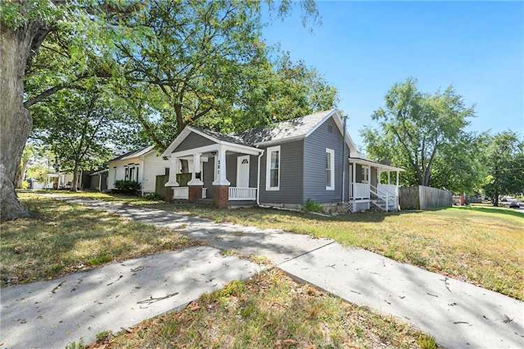 201 E Miami St Paola, KS 66071
