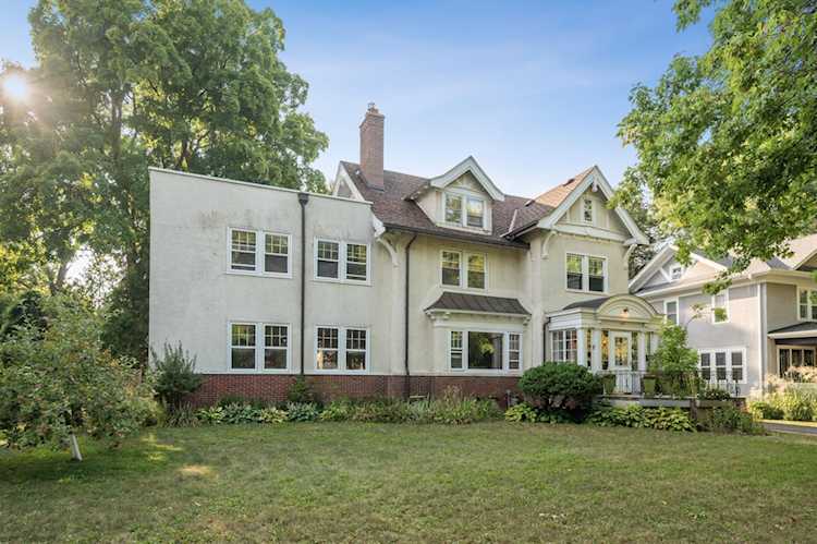 145 Amherst Street Saint Paul, MN 55105
