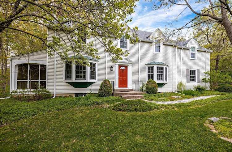 5115 Bonham RD Oxford, OH 45056