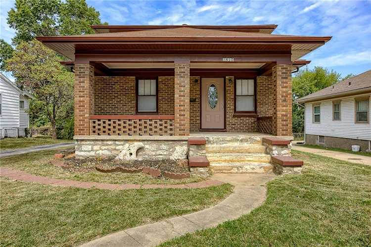 1810 Freeman Ave Kansas City, KS 66102