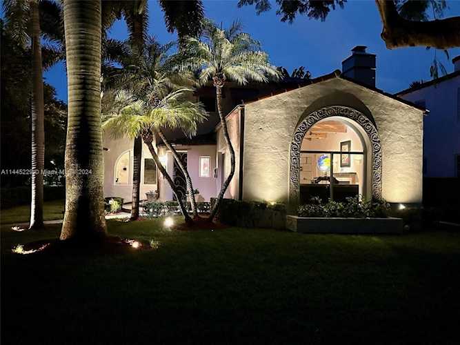 1800 Jefferson Ave Miami Beach, FL 33139