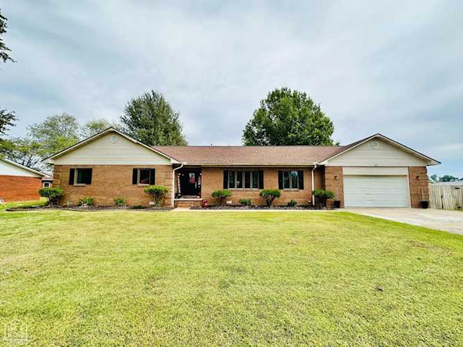 209 S Larkspur Lane Walnut Ridge, AR 72476