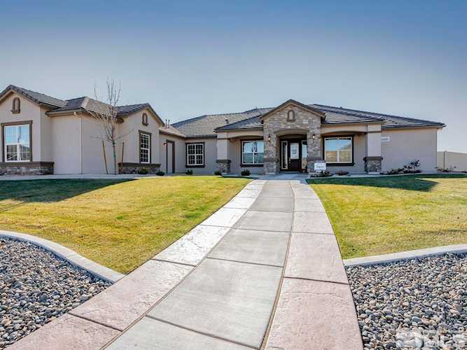 210 Pebble Creek Dr Sparks, NV 89441