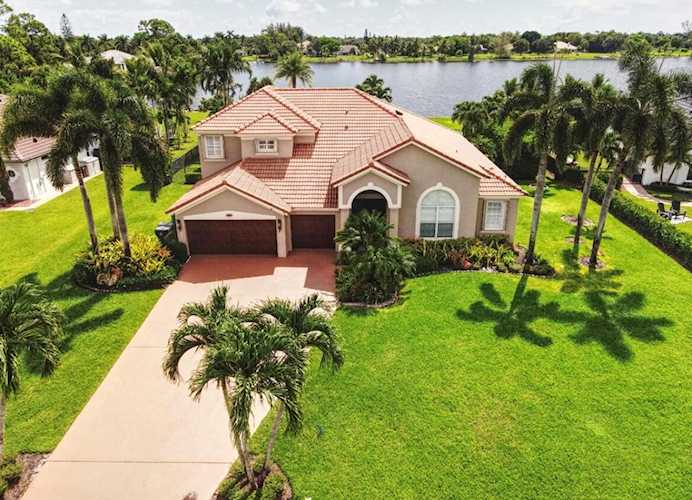 4609 Hunting Trail Lake Worth, FL 33467