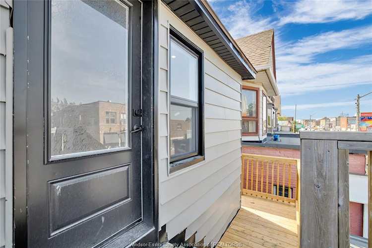 1171-79 E Wyandotte St Windsor, ON N9A 3K4