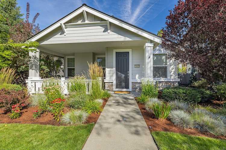 19468 Blue Lake Loop Bend, OR 97702