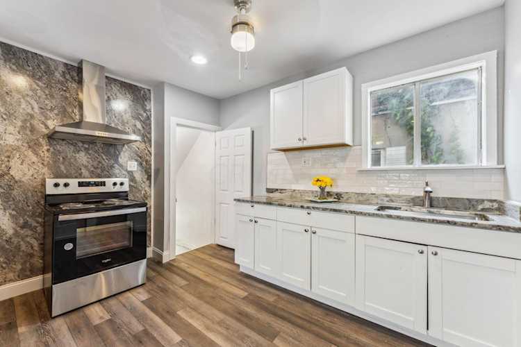 1036 E 18th Avenue Columbus, OH 43211