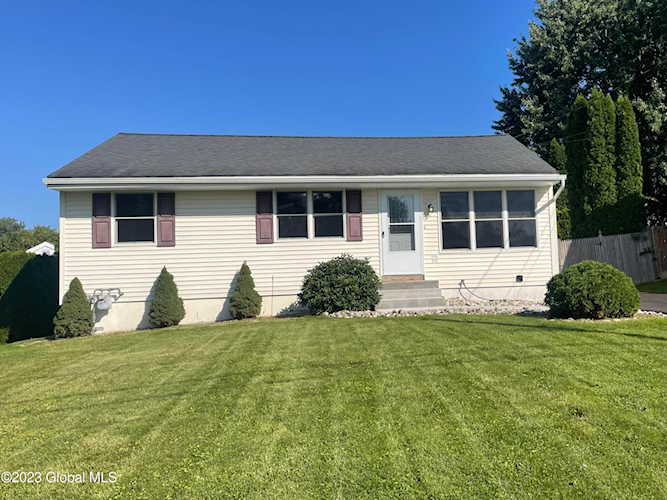 1094 Madison Ave Troy, NY 12180 | MLS 202325249 Photo 1