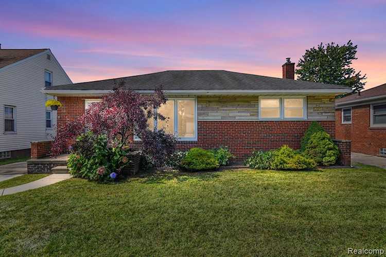 28045 Brush St Madison Heights, MI 48071 | MLS 20230080034 Photo 1
