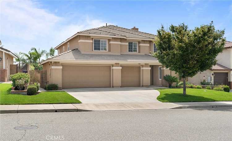 15267 River Rock Dr Fontana, CA 92336 | MLS OC23167156 Photo 1