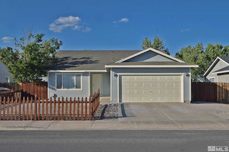 292 Emigrant Way Fernley, NV 89408