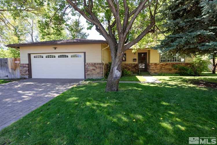 909 Norrie Dr Carson City, NV 89703