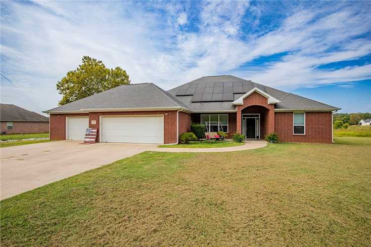 10064 Wager Rd Springdale, AR 72762