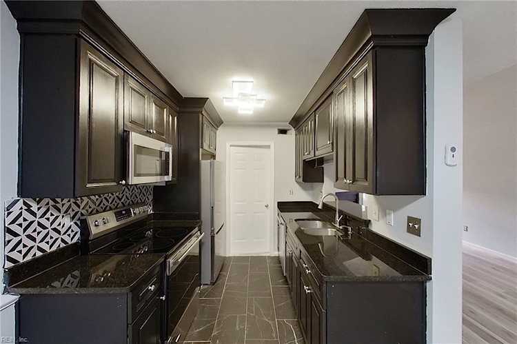 704 Aylesbury Dr Virginia Beach VA 23462 | MLS# 10503970 - WilliamLayton.com Photo 1
