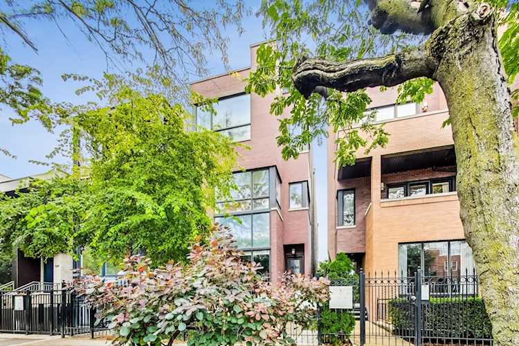 1530 N Wood St #2 Chicago, IL 60622