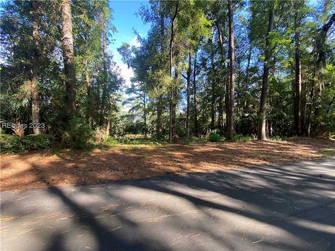 4 Fife Ln Hilton Head Island, SC 29928 | MLS 438891 Photo 1
