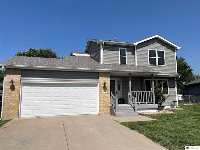 1820 Meadowlark Circle Lincoln, NE 68521