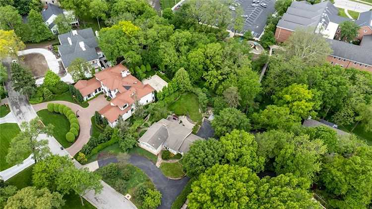 6700 Cherokee Ln Mission Hills, KS 66208