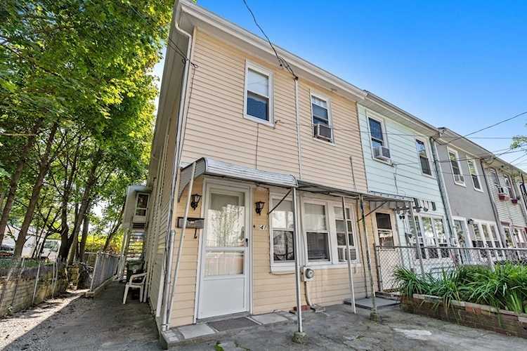 41 Berkeley St Watertown, MA 02472