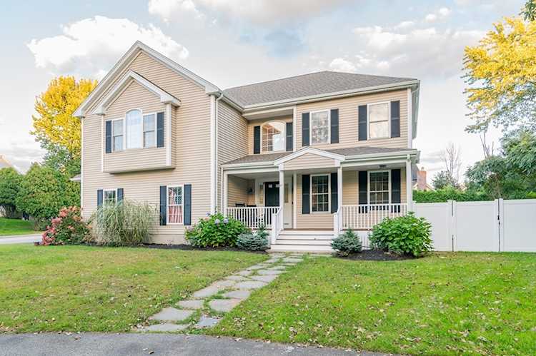 42 Sherricks Farm Rd Weymouth, MA 02190 | MLS 73162666 Photo 1