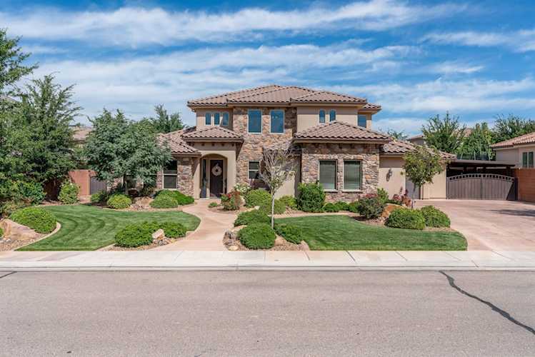 2405 E Segovia DR St George, UT 84790