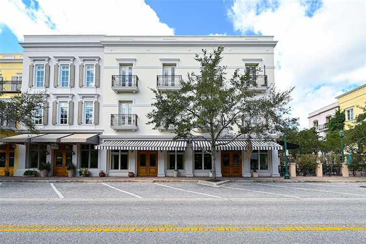 445 N Orange Ave #208 Sarasota, FL 34236