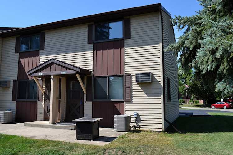 2517 Fond Du Lac Rd Oshkosh, WI 54902-7262 condo for sale, MLS#50280664 - Dallaire Realty Photo 1