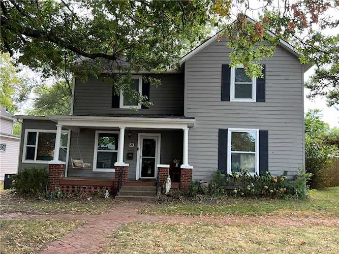5 W Ottawa St Paola, KS 66071