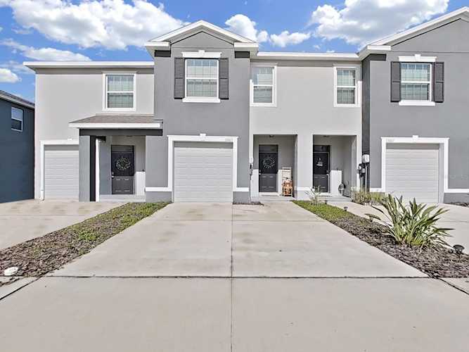 33003 Kaloko Rd Wesley Chapel, FL 33543