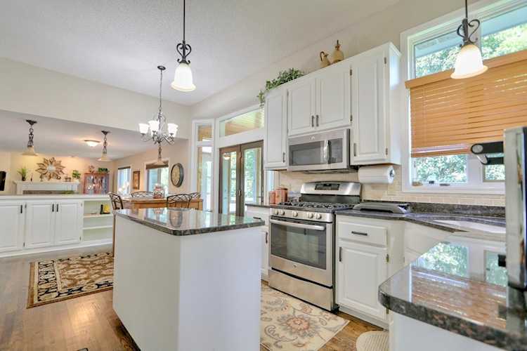 4005 Minnesota Lane N Plymouth, MN 55446